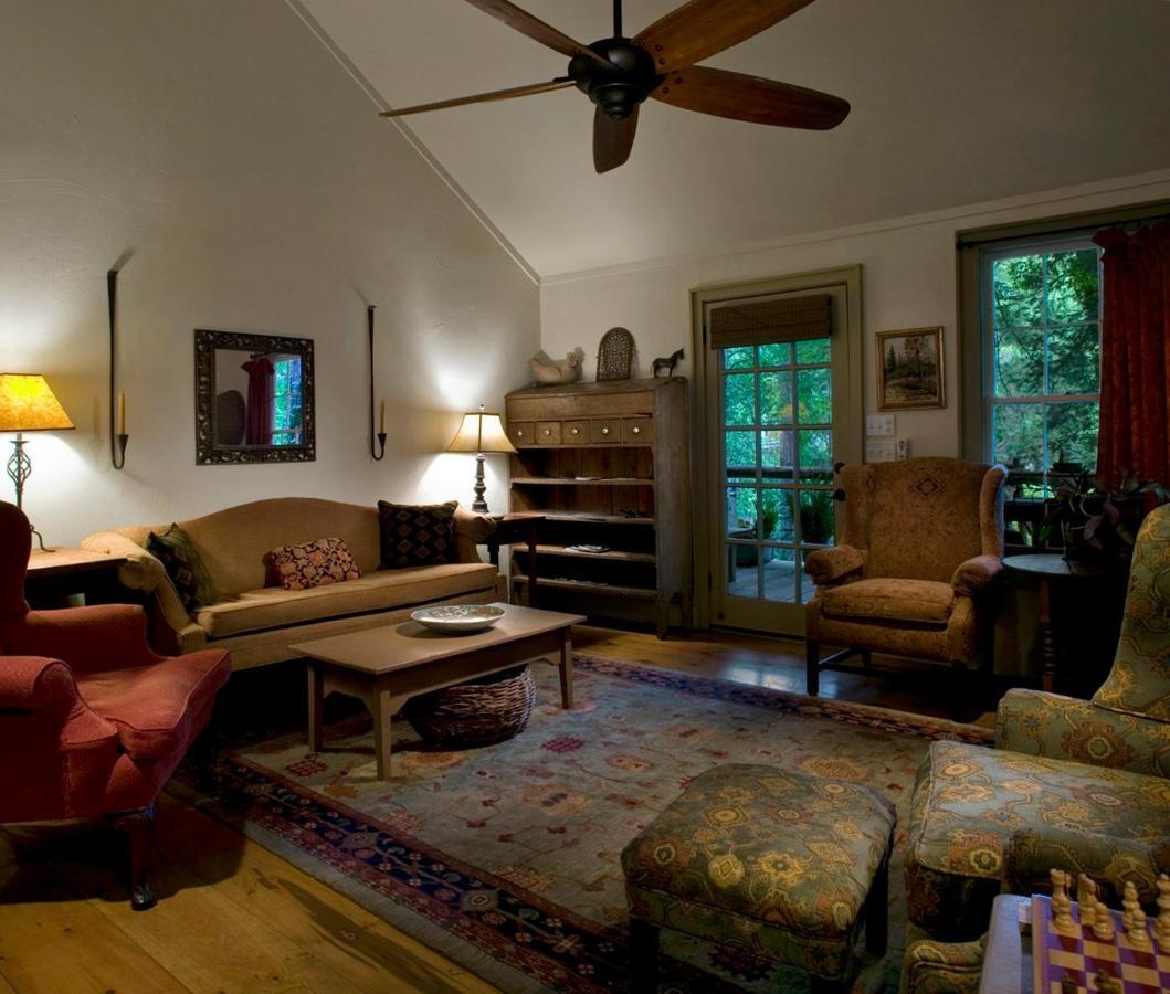 Lake Rabun Hotel Lakemont Buitenkant foto